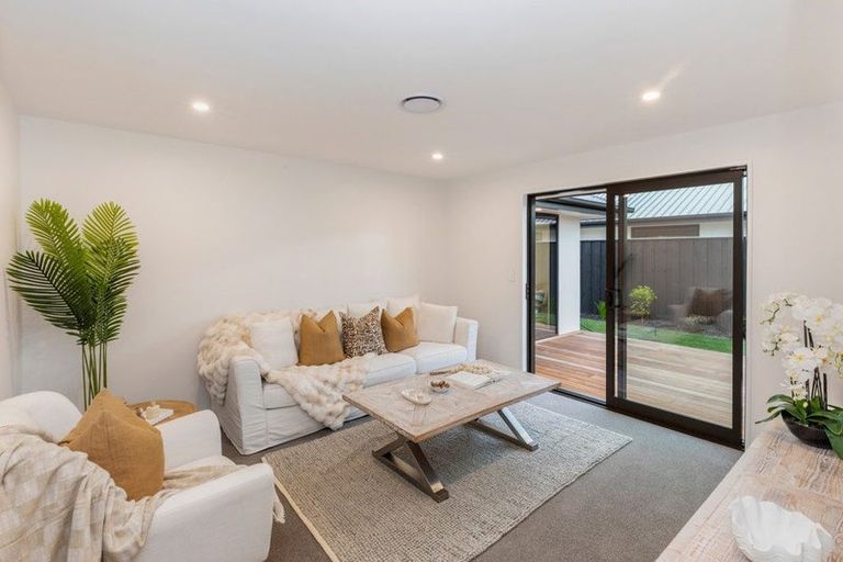 Photo of property in 55 Flaxmill Road, Harewood, 8051