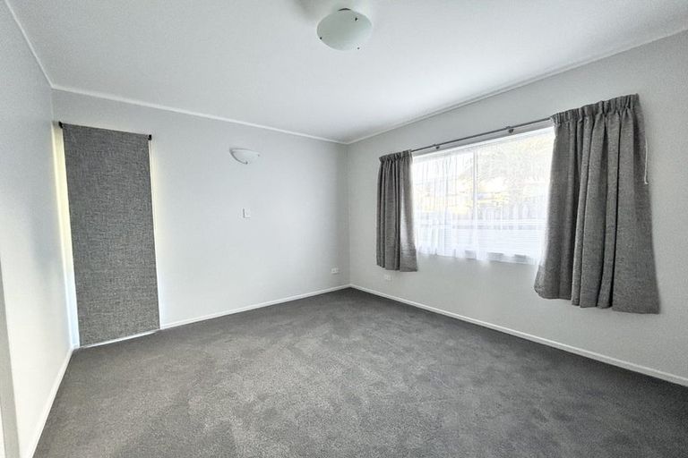 Photo of property in 15a Cypress Drive, Maungaraki, Lower Hutt, 5010