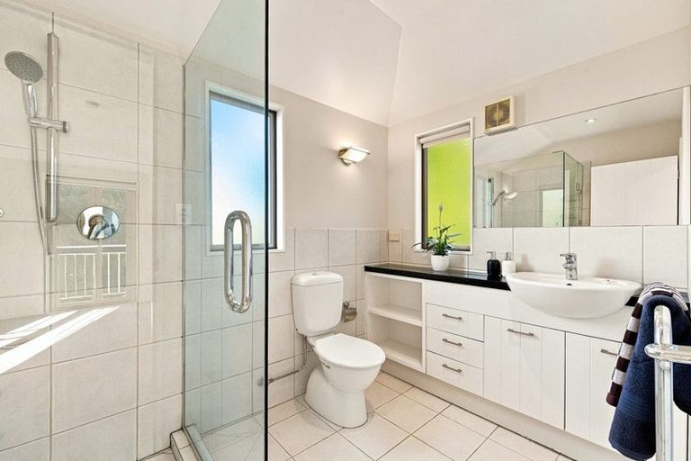 Photo of property in 1b Brighton Terrace, Mairangi Bay, Auckland, 0630