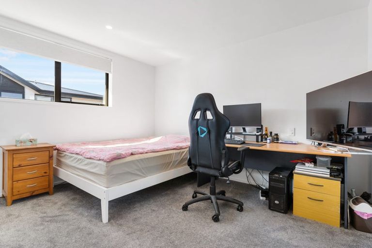 Photo of property in 6/19 Karamu Street, Te Atatu Peninsula, Auckland, 0610