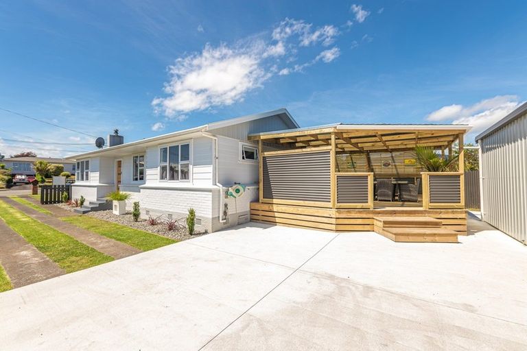 Photo of property in 12 Balmoral Crescent, Springvale, Whanganui, 4501