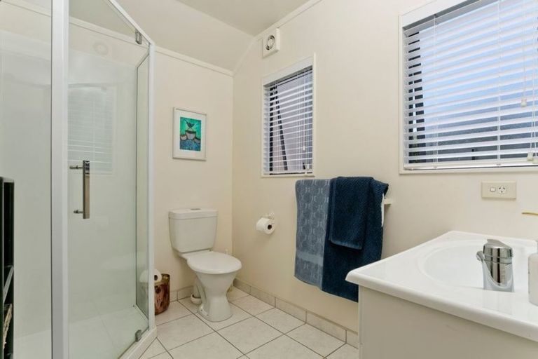 Photo of property in 7/14 Ponderosa Drive, Oteha, Auckland, 0632