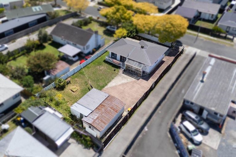 Photo of property in 12 Ussher Place, Pakuranga Heights, Auckland, 2010