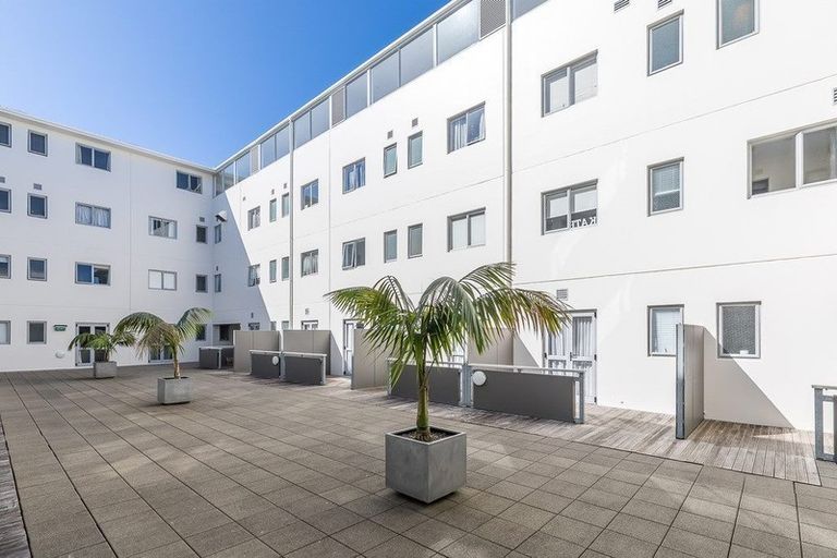 Photo of property in 325/26 Morningside Drive, Morningside, Auckland, 1025