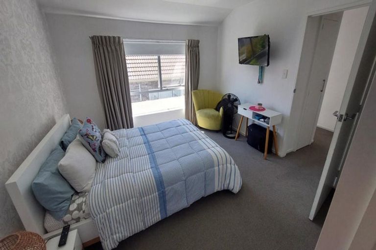 Photo of property in 1/25 Yellowstone Crescent, Burwood, Christchurch, 8083