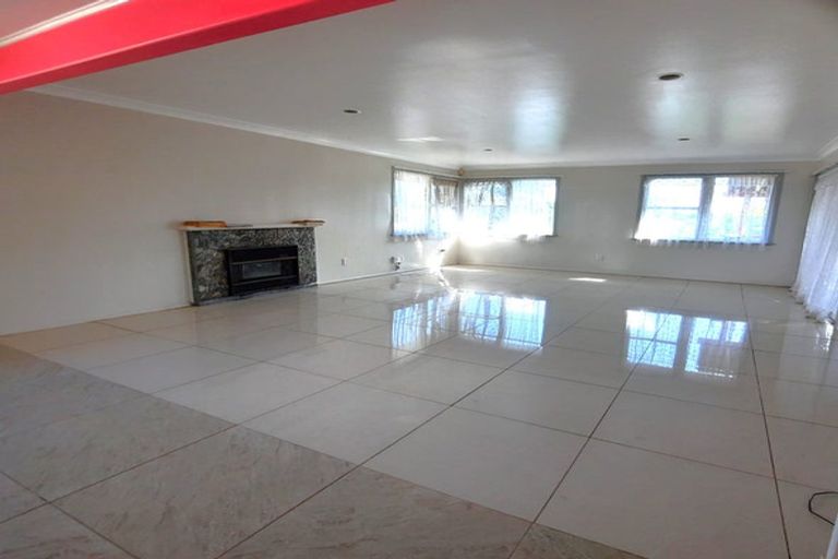 Photo of property in 53 Burbank Avenue, Manurewa, Auckland, 2102