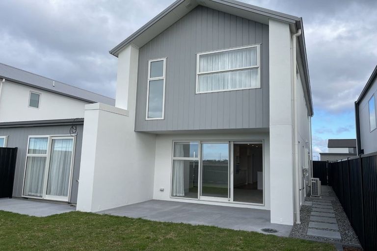 Photo of property in 35 Bill Miller Drive, Papamoa, 3118