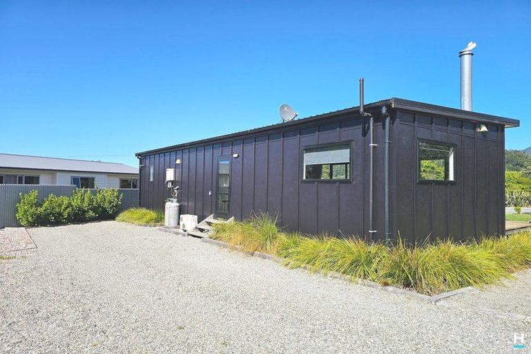 Photo of property in 36 Hilton Street, Blackball, 7804