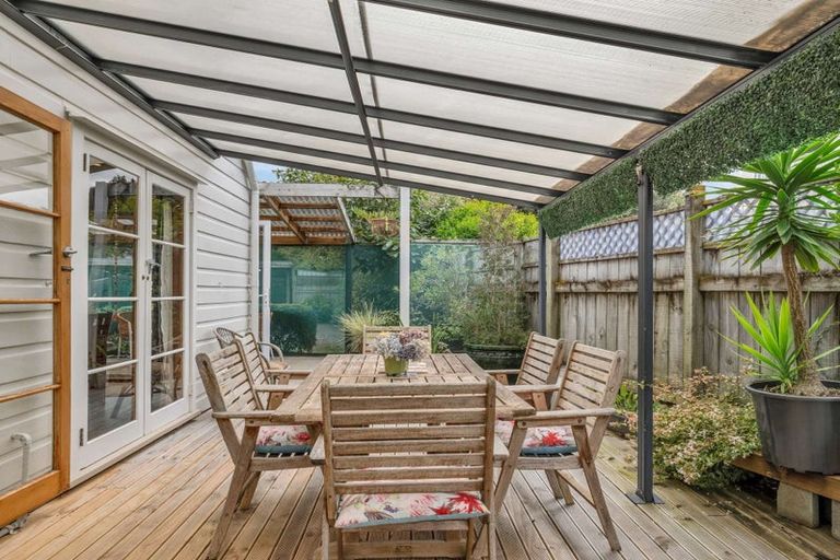 Photo of property in 16 Spurdle Street, Springvale, Whanganui, 4501