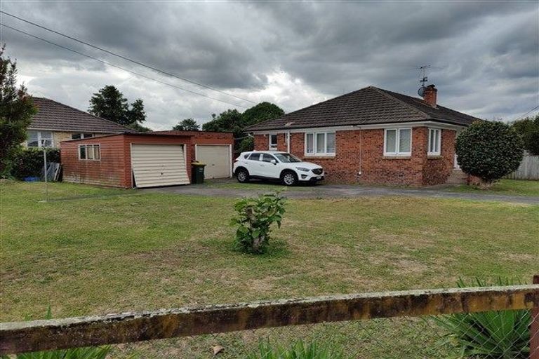 Photo of property in 27 Cameron Street, Papakura, 2110