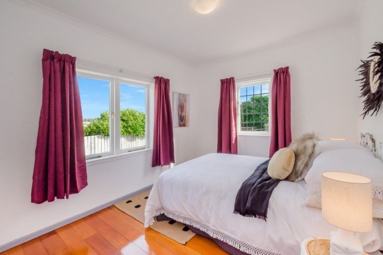 Photo of property in 6 Brendan Drive, Te Horo Beach, Otaki, 5581