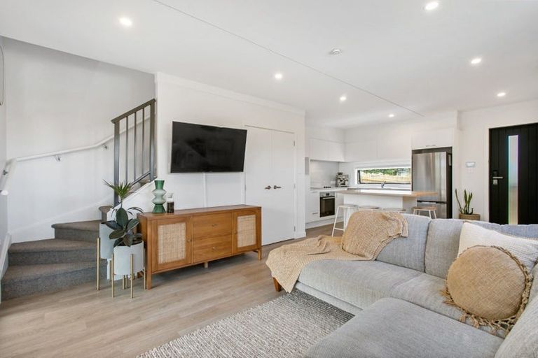 Photo of property in 3/141 Wallace Road, Mangere Bridge, Auckland, 2022