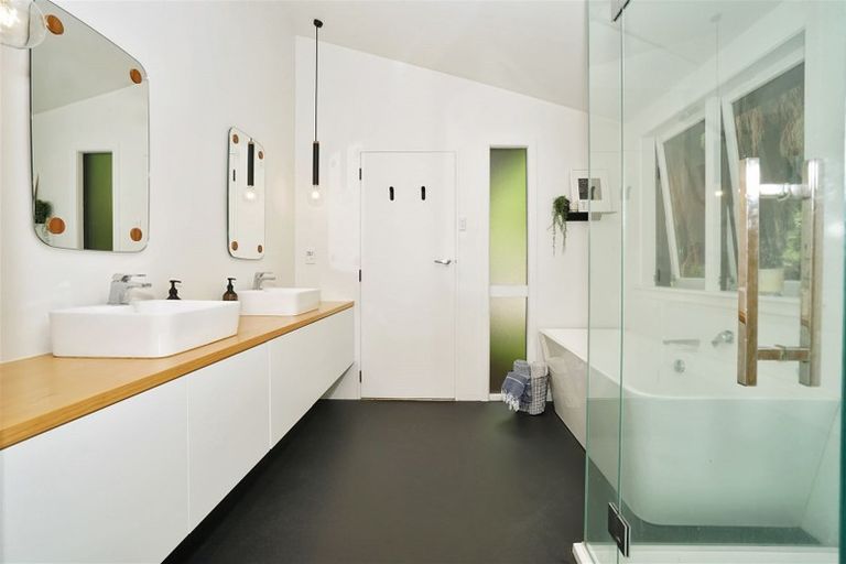 Photo of property in 10 Linthorpe Place, Hillcrest, Hamilton, 3216