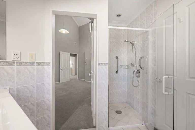 Photo of property in 2 Lawbrooke Lane, Te Awamutu, 3875