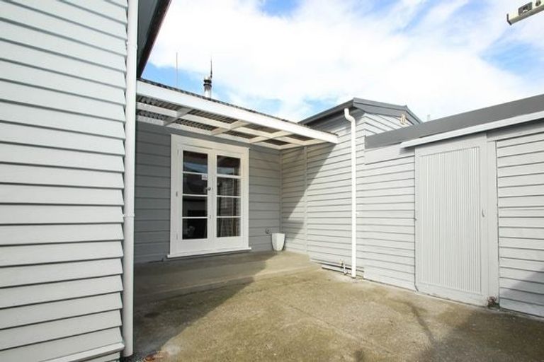 Photo of property in 1212 Caroline Road, Mayfair, Hastings, 4122