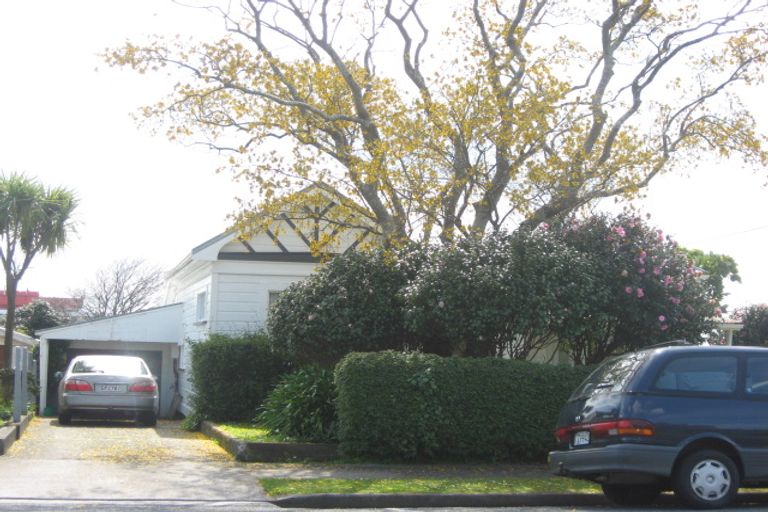 Photo of property in 26 Fulford Street, New Plymouth, 4310