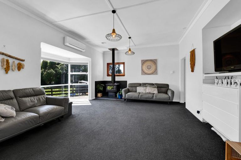 Photo of property in 1233 Egmont Road, Egmont Village, New Plymouth, 4372