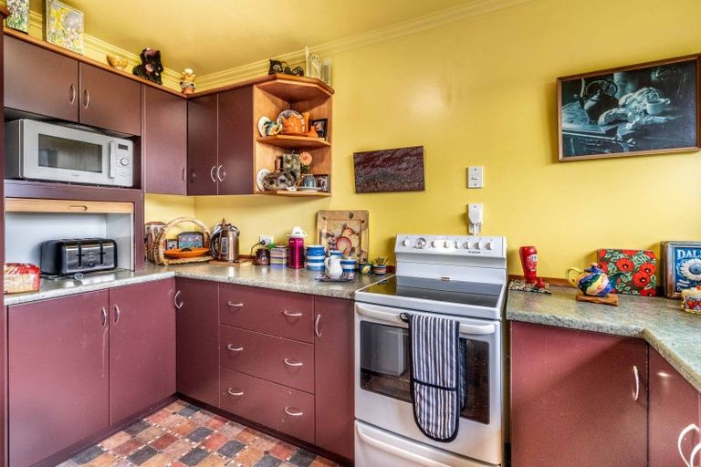 Photo of property in 31 Chalmers Road, Greenhills, Invercargill, 9877