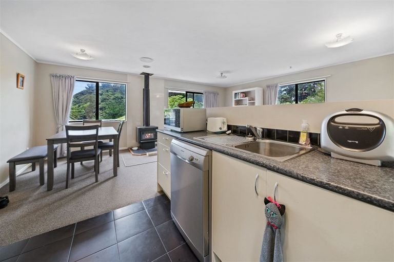 Photo of property in 25 Postgate Drive, Whitby, Porirua, 5024