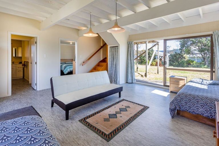 Photo of property in 210 Given Avenue, Whangamata, 3620