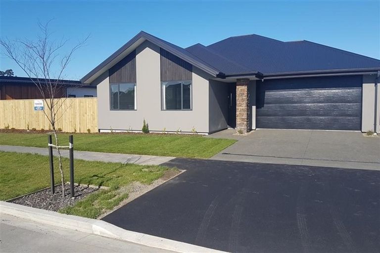 Photo of property in 8 Hamlett Drive, Woodend, 7610