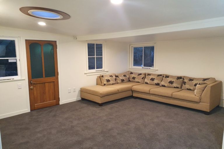 Photo of property in 137 Motutara Road, Muriwai, Waimauku, 0881