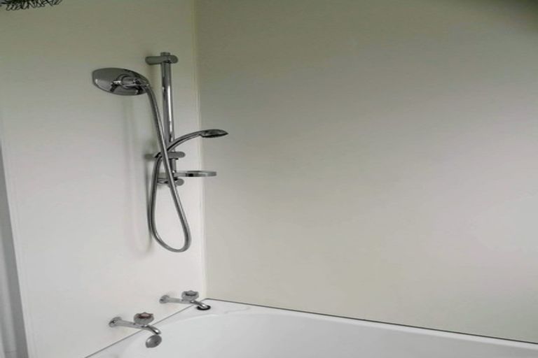 Photo of property in 20 Edinburgh Street, Green Island, Dunedin, 9018