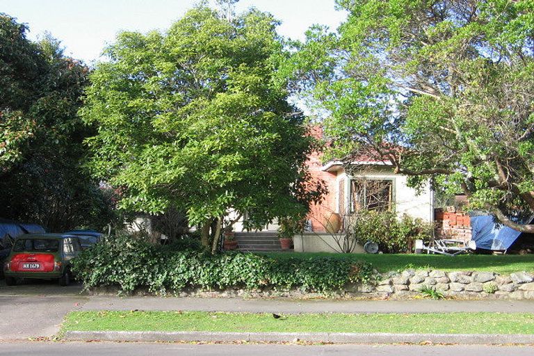 Photo of property in 5 Montgomery Terrace, Hokowhitu, Palmerston North, 4410