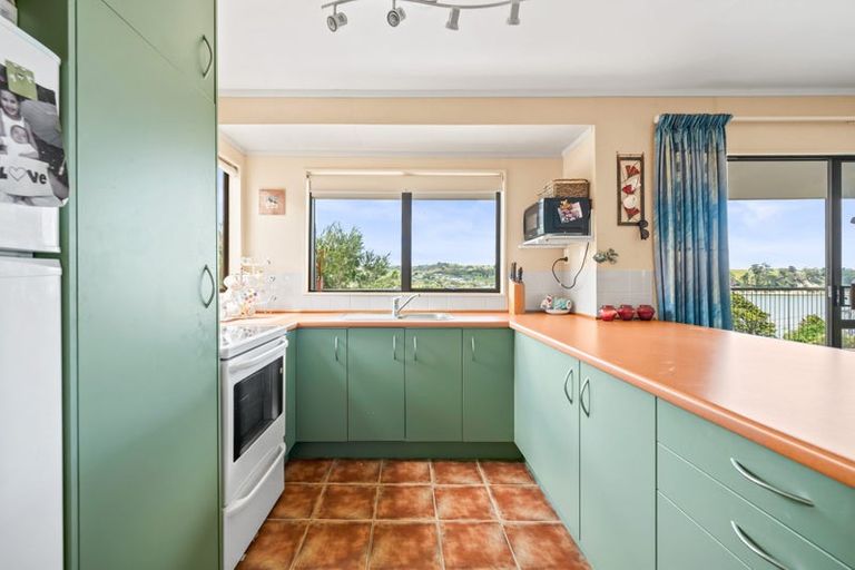 Photo of property in 14 Cliff Street, Pahi, Paparoa, 0571