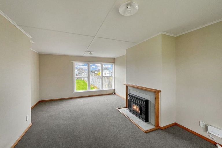 Photo of property in 26-32 Devon Crescent, Bulls, 4818