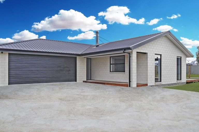 Photo of property in 20 Grandvue Drive, Twizel, 7901