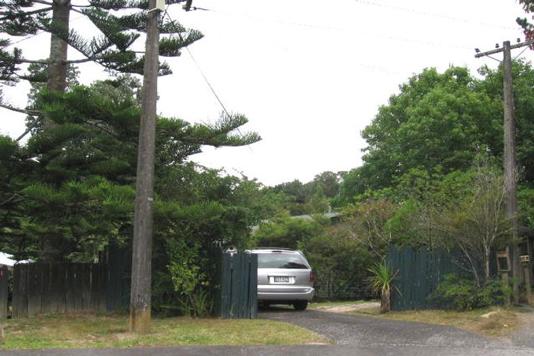 Photo of property in 41 Saffron Street, Birkdale, Auckland, 0626