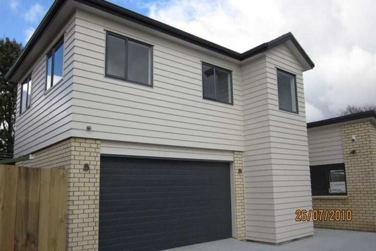 Photo of property in 58a Swanson Road, Henderson, Auckland, 0610
