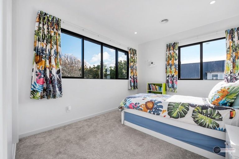 Photo of property in 28 Orr Crescent, Hutt Central, Lower Hutt, 5011