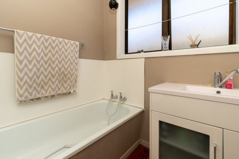 Photo of property in 34 Rowley Avenue, Hoon Hay, Christchurch, 8025