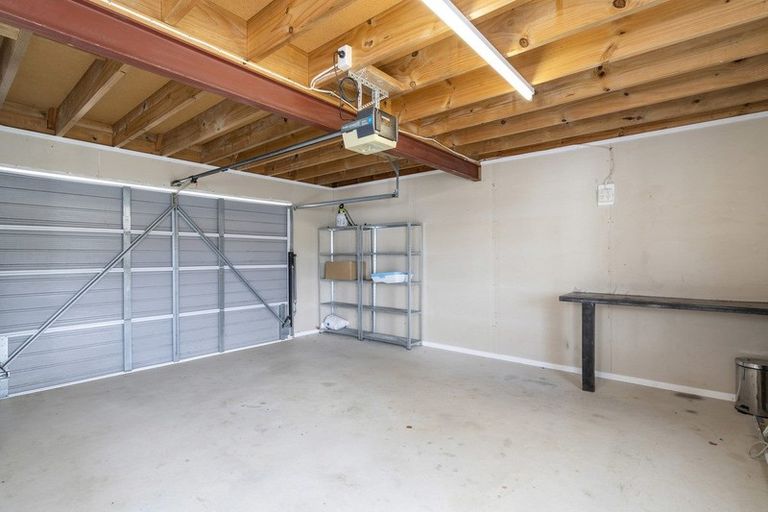 Photo of property in 4 Gould Street, Russell, 0202