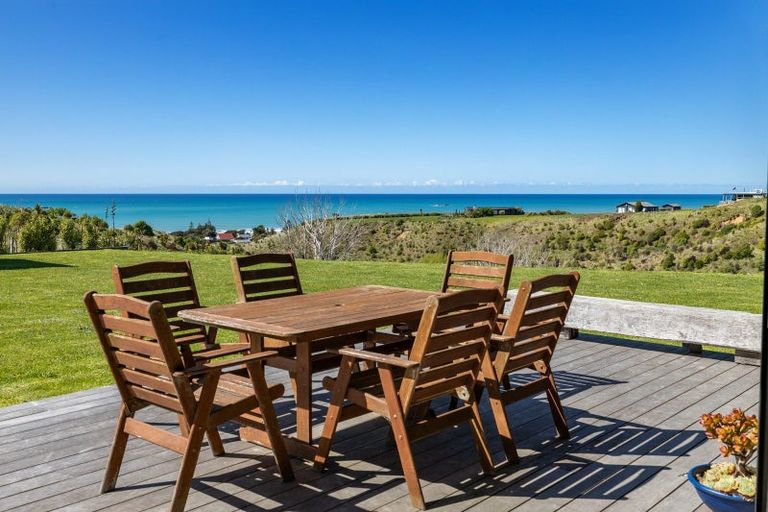 Photo of property in 35 Tama Road, Riversdale Beach, Masterton, 5872