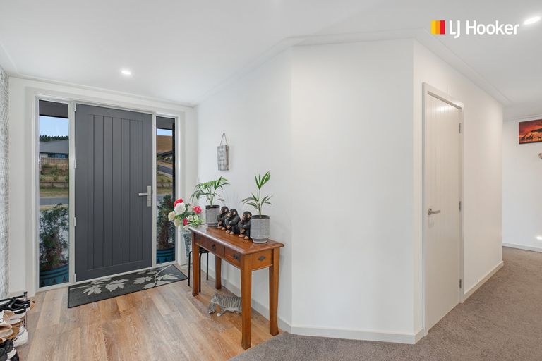 Photo of property in 46 Heathfield Drive, Mosgiel, 9024