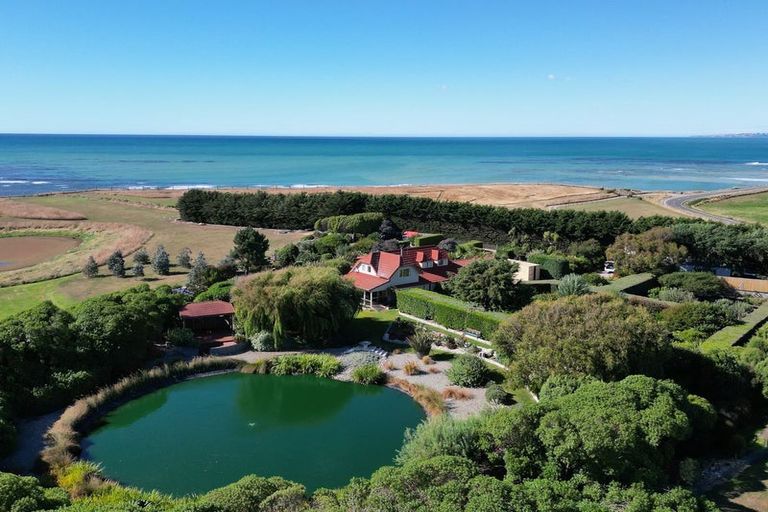 Photo of property in 964 Waianakarua Road, Herbert, 9495