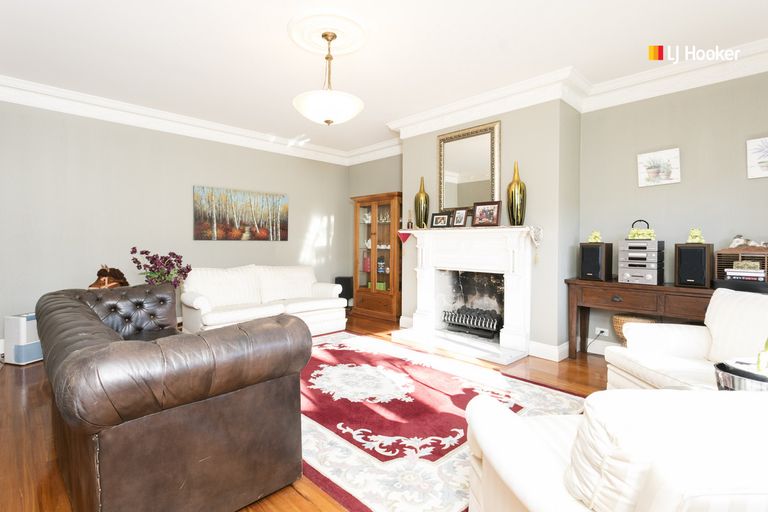 Photo of property in 69 Glenross Street, Glenross, Dunedin, 9011