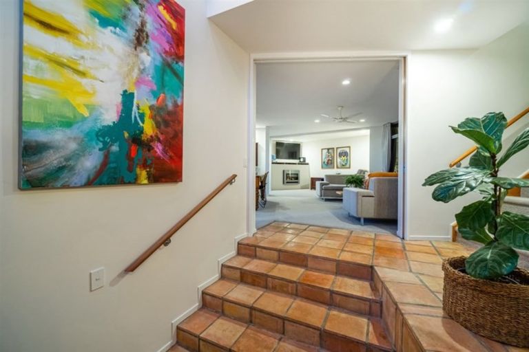 Photo of property in 65a Exmouth Road, Northcote, Auckland, 0627