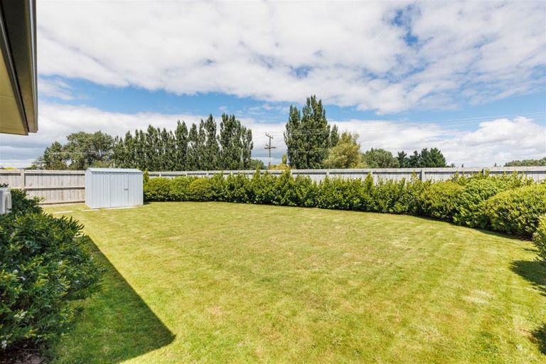 Photo of property in 36 Freedom Drive, Kelvin Grove, Palmerston North, 4414
