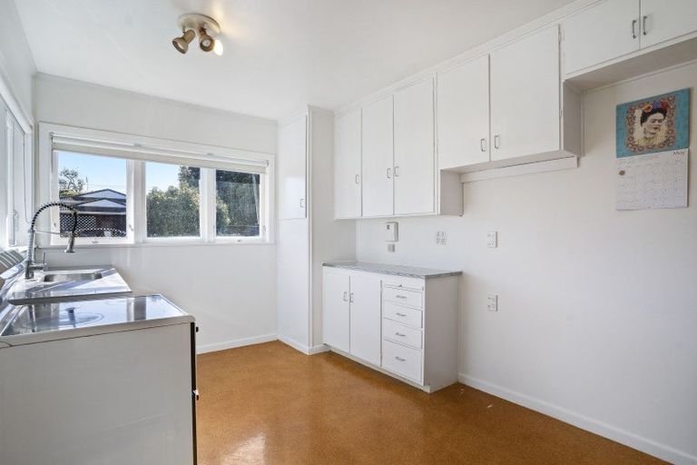 Photo of property in 1/59 Tawa Road, One Tree Hill, Auckland, 1061