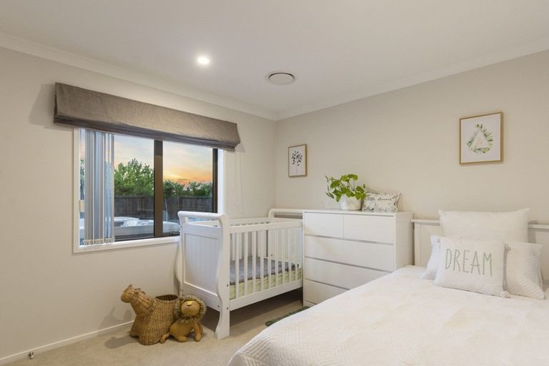 Photo of property in 10 Kayelene Place, Omokoroa, 3114