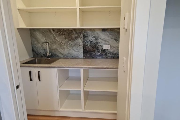 Photo of property in 12 Topsail Way, Whitby, Porirua, 5024