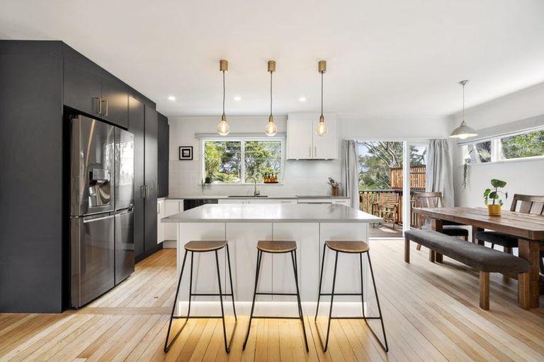 Photo of property in 10a Wilding Avenue, Northcote Point, Auckland, 0627