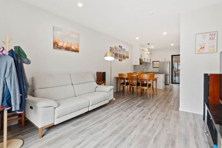 Photo of property in 7/22 Ryburn Road, Mount Wellington, Auckland, 1062
