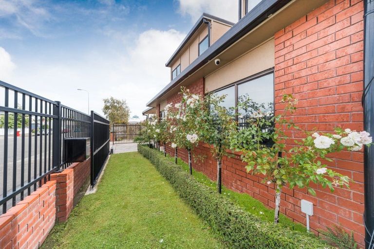 Photo of property in 19 Dahlia Street, Palmerston North, 4410
