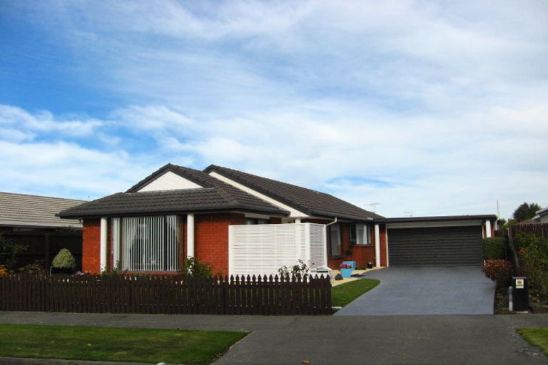 Photo of property in 1/5 Showgate Avenue, Sockburn, Christchurch, 8042