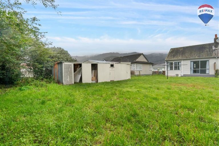 Photo of property in 43 Rata Street, Naenae, Lower Hutt, 5011